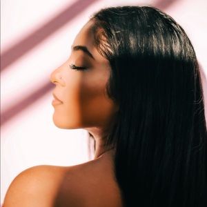 Meet your Posher, Navina